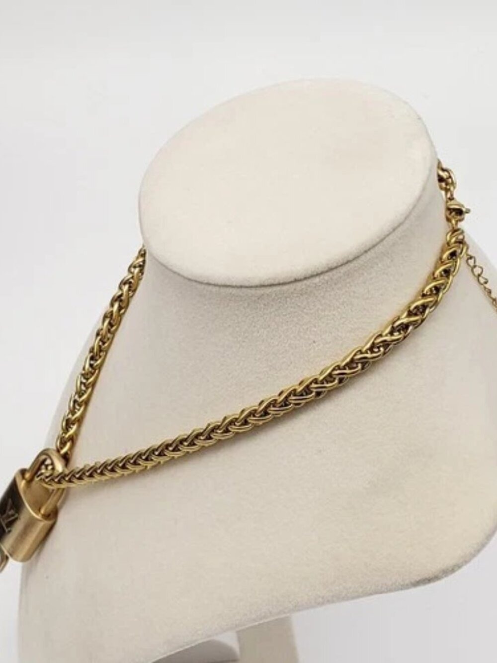 Stainless Steel Gold-Plated Necklace with Authentic Louis Vuitton Padlock - Picture 5 of 7